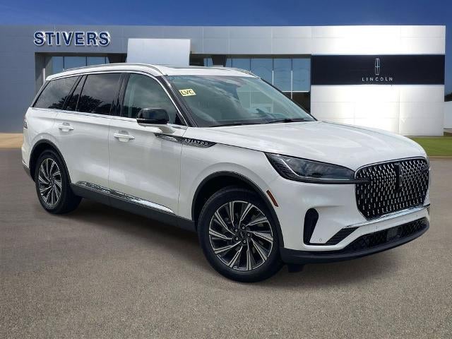 2026 Lincoln Aviator Premiere in Pristine White Metallic Tri-Coat — front three-quarter view