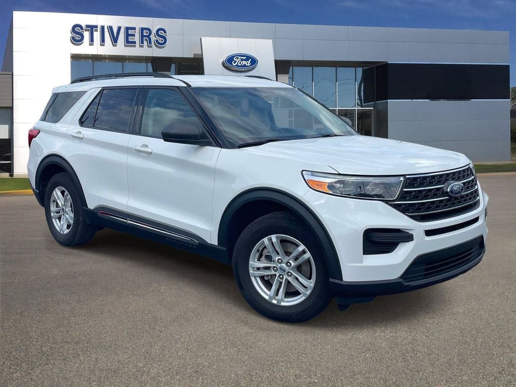 2024 Ford Explorer XLT in White Metallic — front three-quarter view