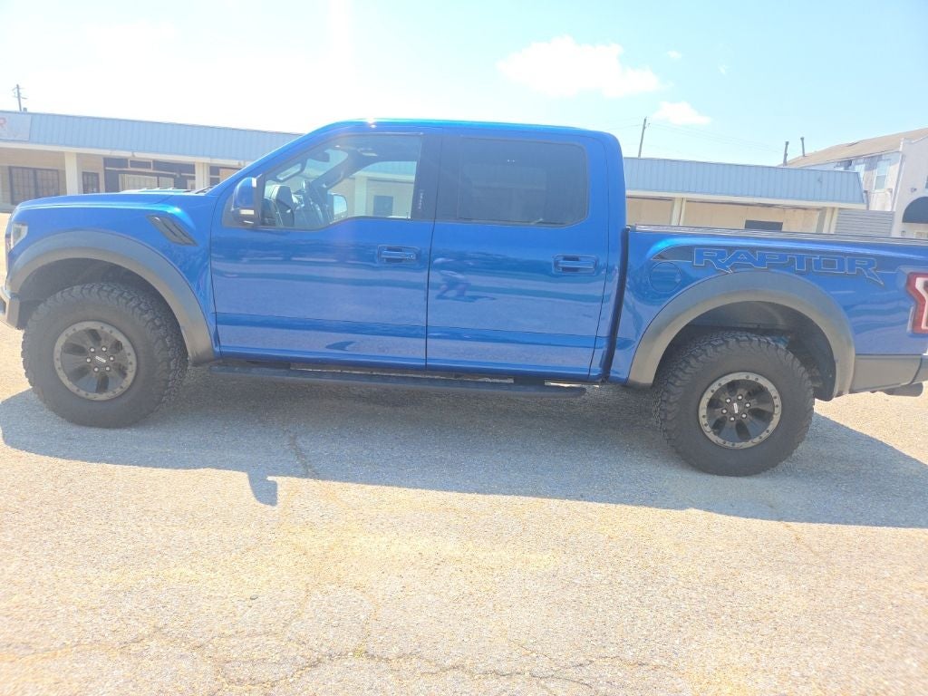 2017 Ford F-150 — detail view