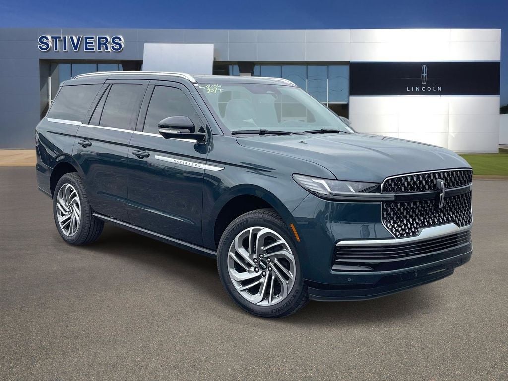 2026 Lincoln Navigator Reserve in Flight Blue Metallic Clearcoat — front three-quarter view