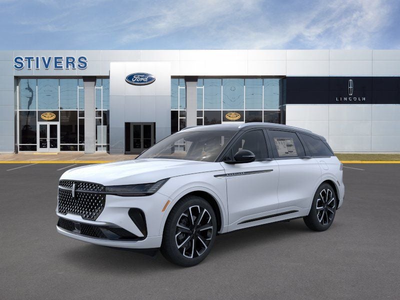 2026 Lincoln Nautilus Reserve in White Platinum Clearcoat Metallic — front three-quarter view